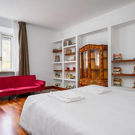 Appartement Porta Venezia Charme *